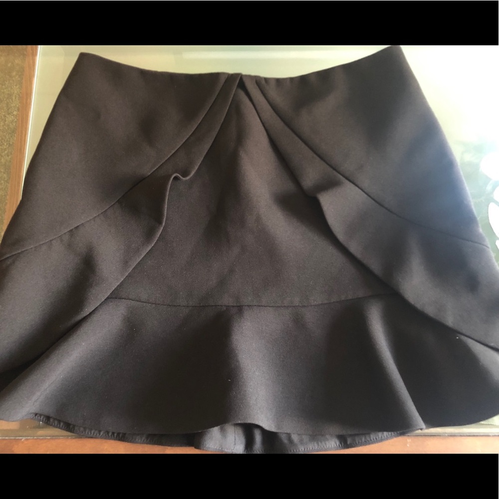 Skirt - Picture 2 of 3